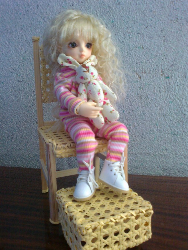 Momocolor, Dollzone