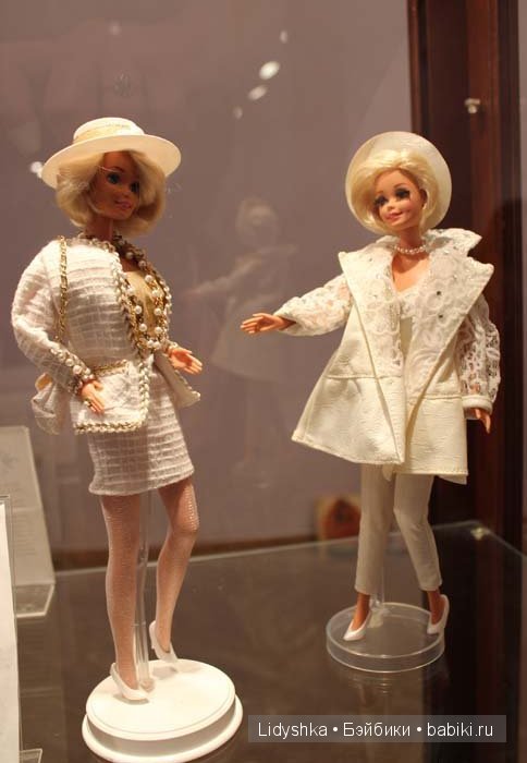 Необычная выставка кукол Барби Яны Мирной, 2014