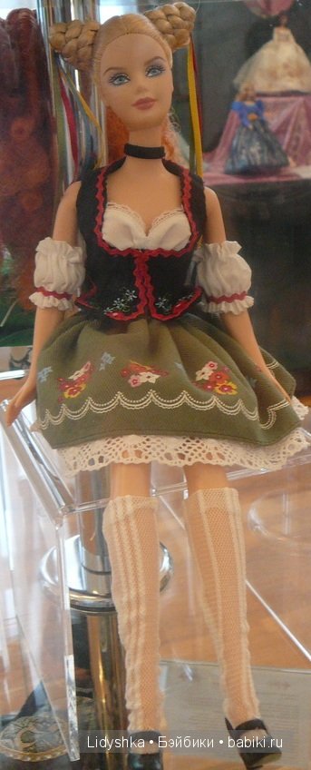 Необычная выставка кукол Барби Яны Мирной, 2014