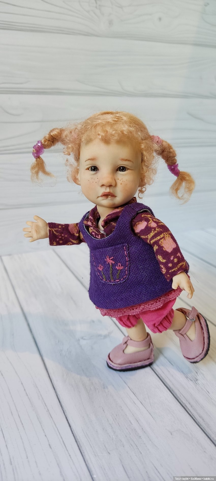 Нечаянная радость! Варенька приехала