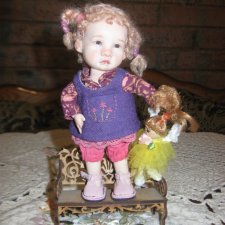 Нечаянная радость! Варенька приехала!