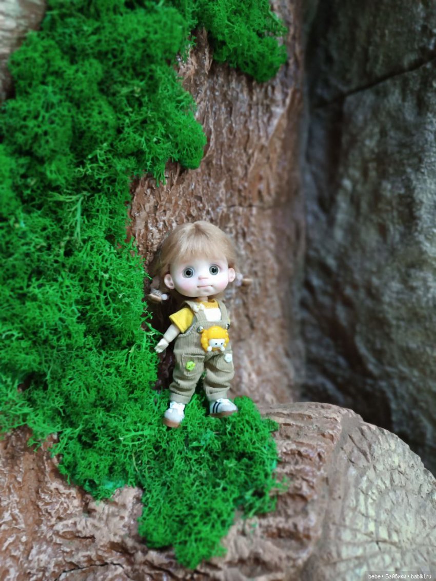 Море шепчет не грусти, лучше в гости приходи. Подарю тебе ракушку, ласково шепну на ушко. Искупаю в пене даже, полежишь со