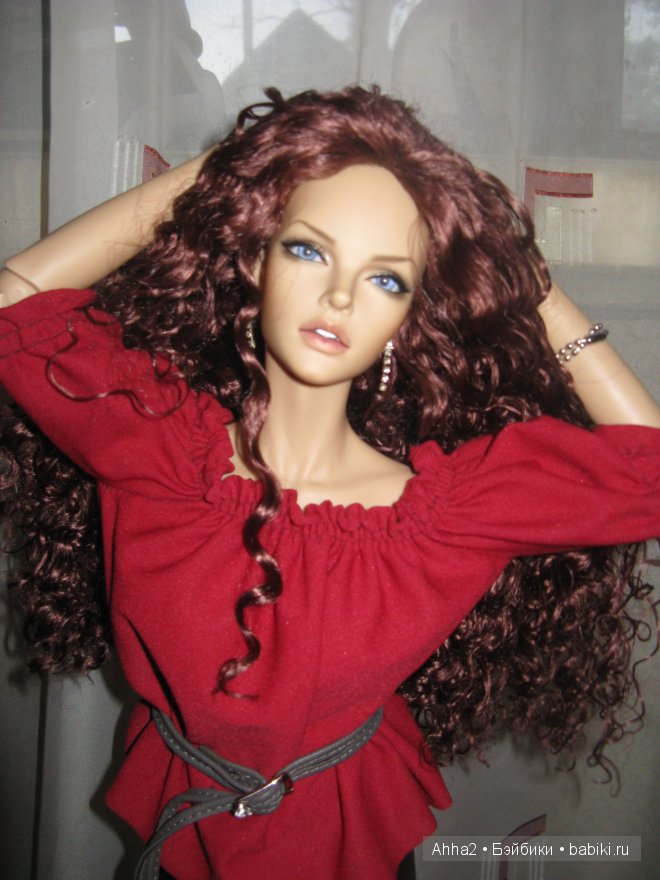 Обновка. Стелла, Иплхаус