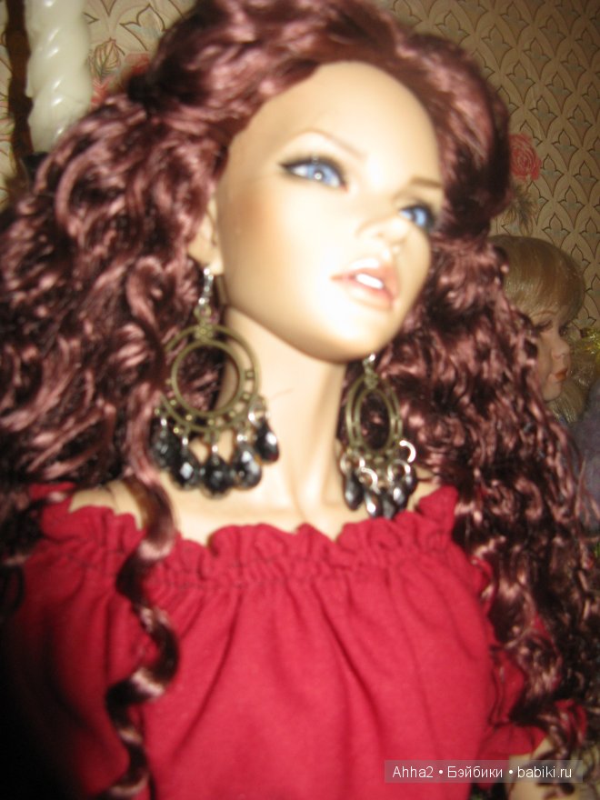 Обновка. Стелла, Иплхаус