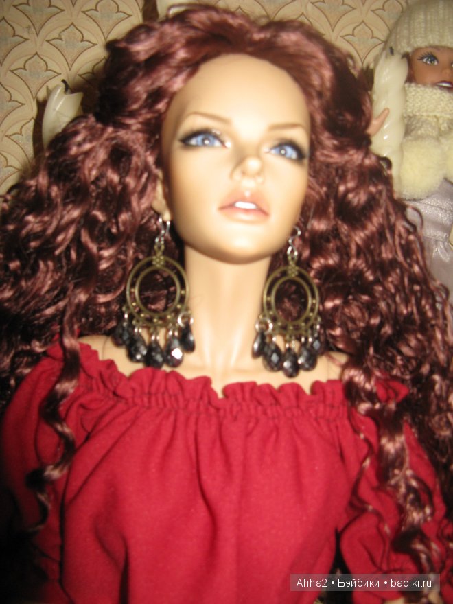 Обновка. Стелла, Иплхаус