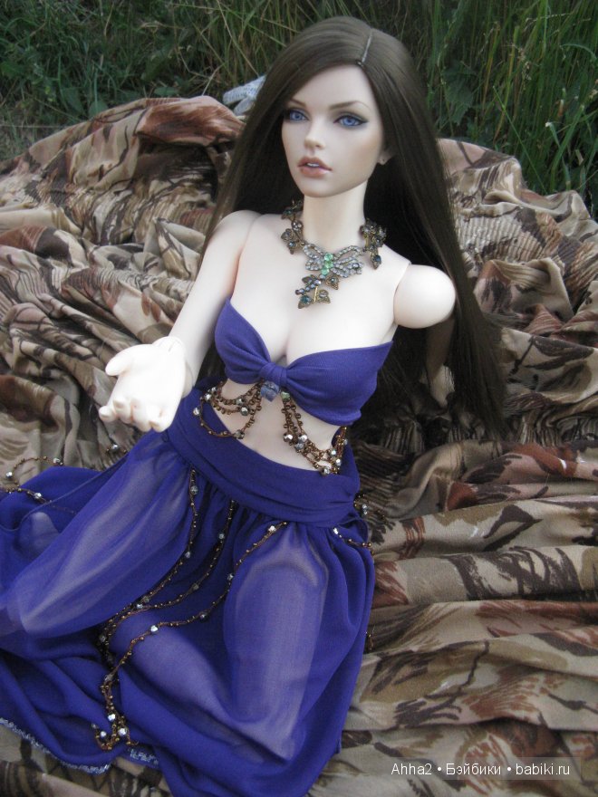 Голова-Стелла,тело-Джессика