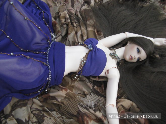 Голова-Стелла,тело-Джессика