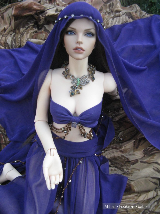 Голова-Стелла,тело-Джессика