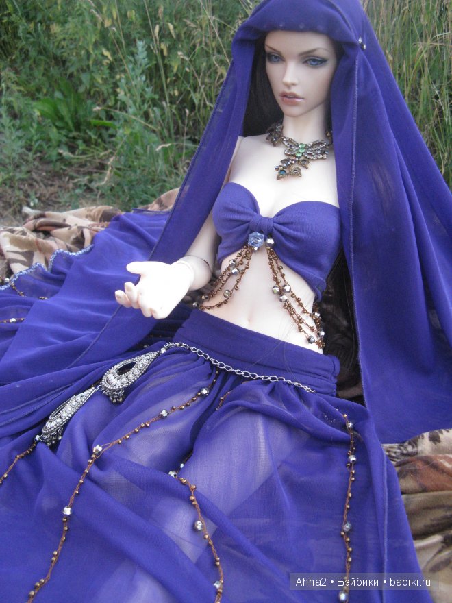 Голова-Стелла,тело-Джессика