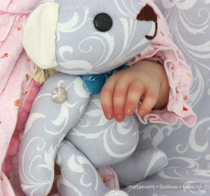 Спящая красавица реборн Coco. Штатив и лайтбокс