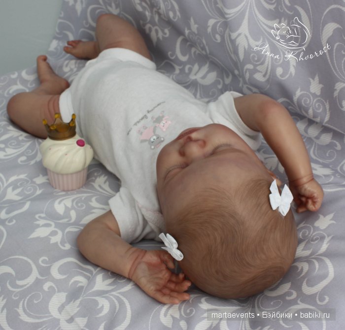 Спящая красавица реборн Coco. Штатив и лайтбокс