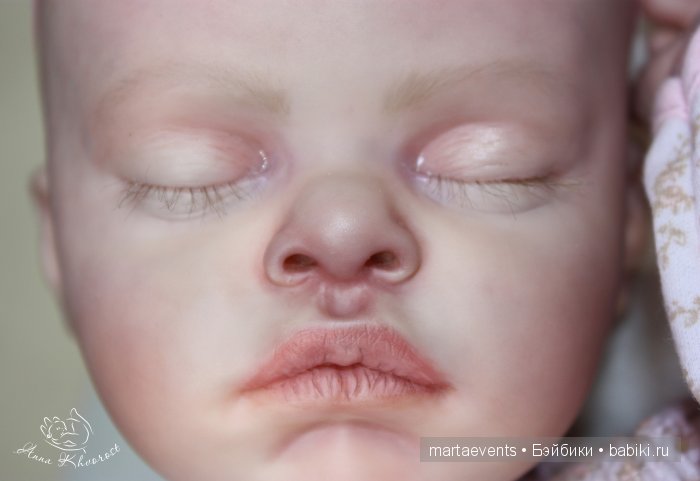 Спящая красавица реборн Coco. Штатив и лайтбокс