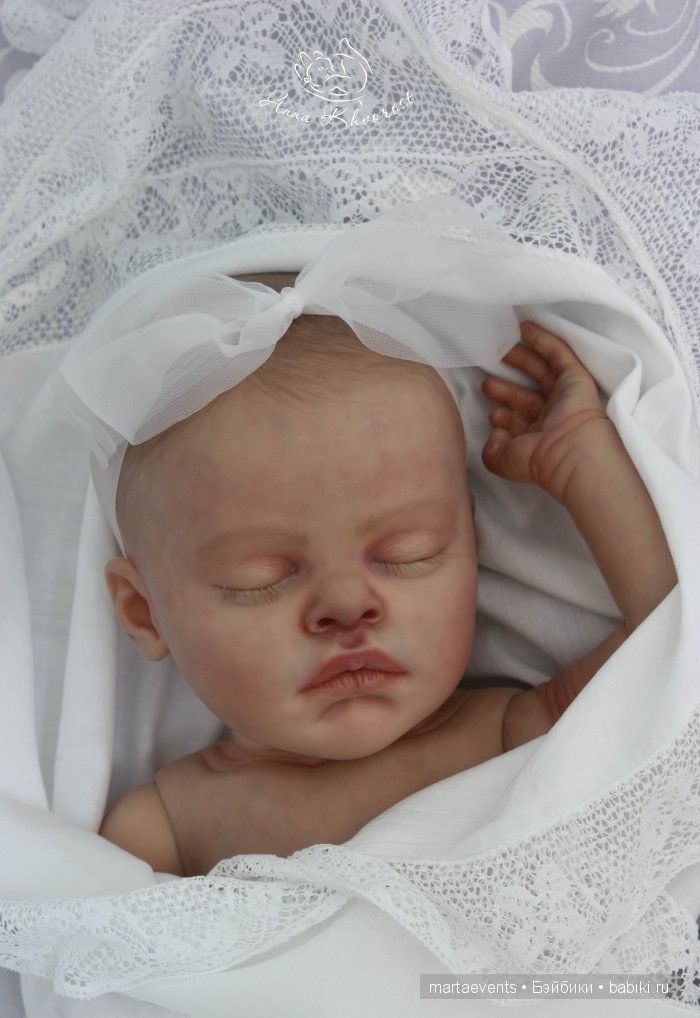 Спящая красавица реборн Coco. Штатив и лайтбокс