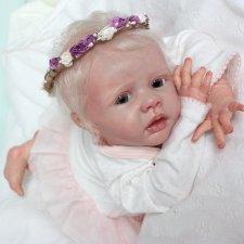 Малышка Элла