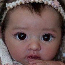 layla by andrea arcello