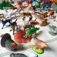 Огромный лот винтажных фигурок.