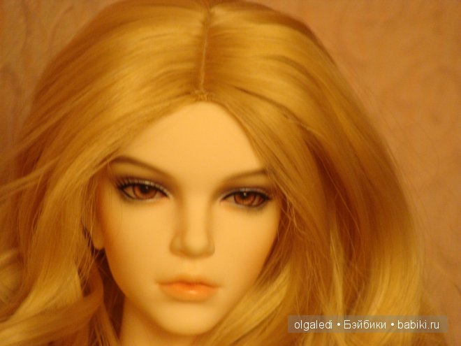 Здравствуйте, дорогие жители и гости моего любимого сайта! Ко мне приехала моя первая бжд кукла от фирмы iplehaus. Разделите