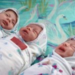 Так смеялась,до слез!