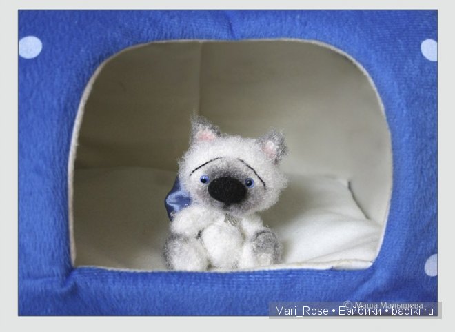 Маленький пушистик котик. Игрушка вязанная крючком (фото 5)