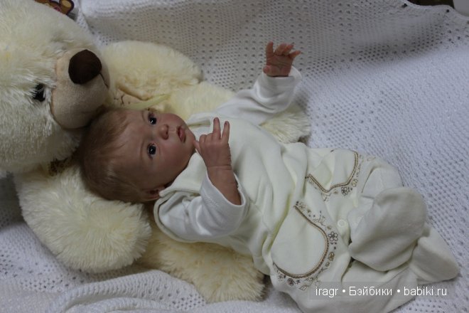 София молд Ливия