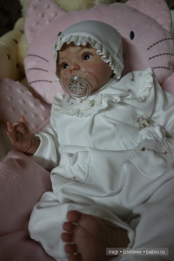 София молд Ливия