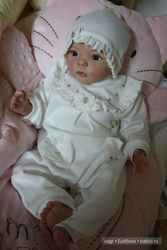 София молд Ливия