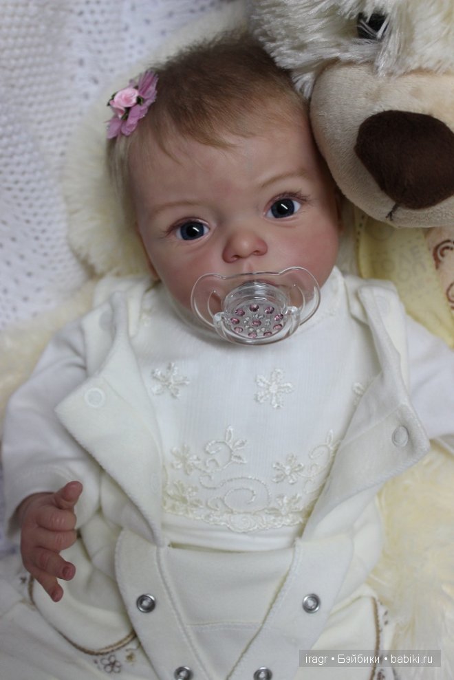 София молд Ливия