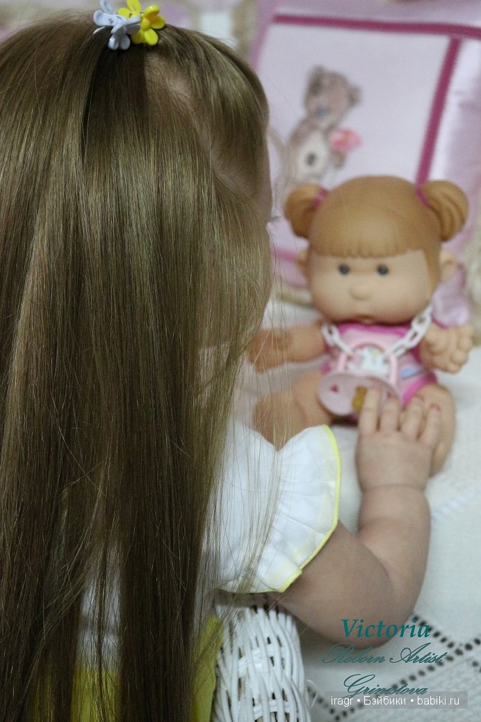 Gabriella by Regina Swialkowski