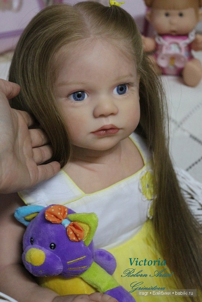 Gabriella by Regina Swialkowski