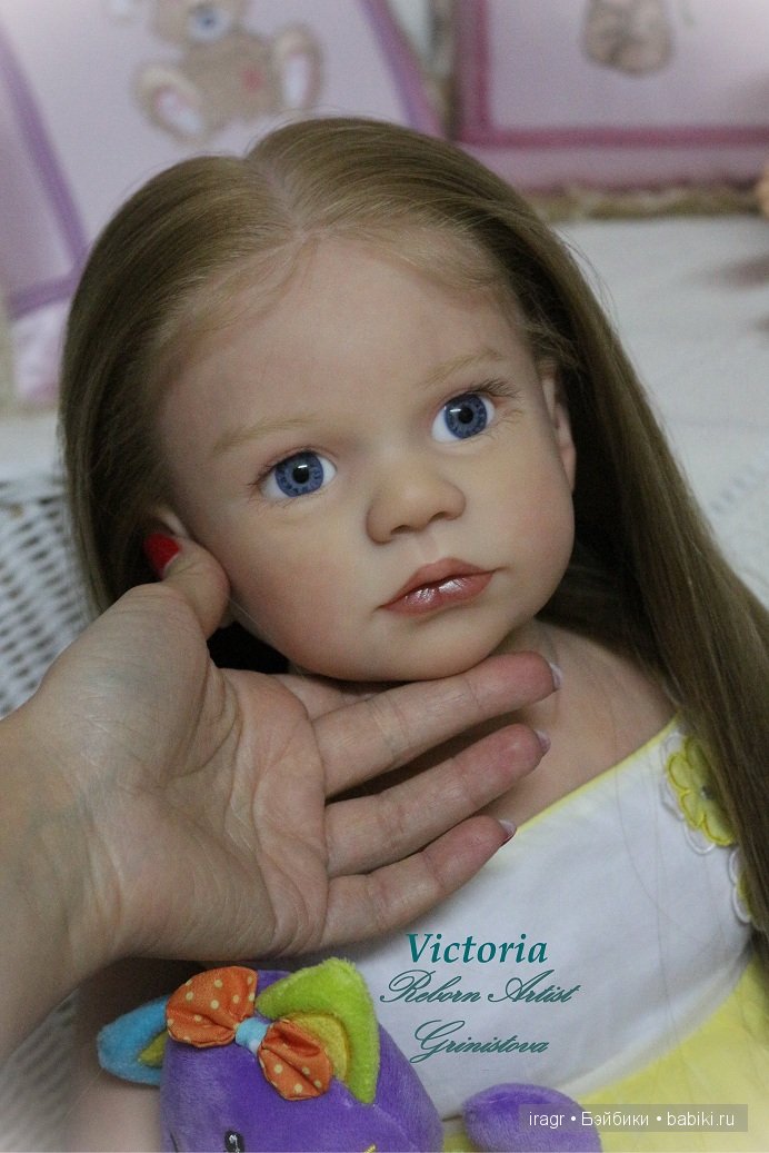 Gabriella by Regina Swialkowski