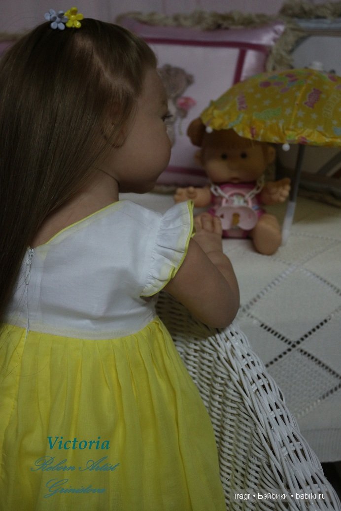 Gabriella by Regina Swialkowski