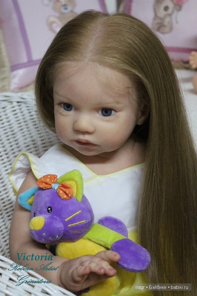 Gabriella by Regina Swialkowski