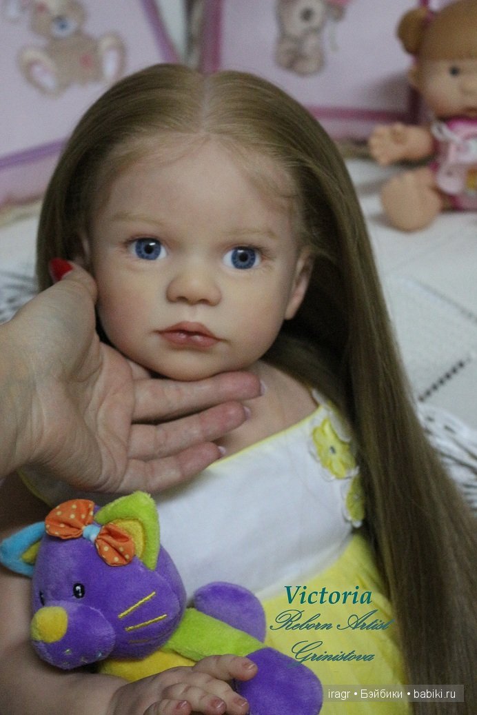 Gabriella by Regina Swialkowski