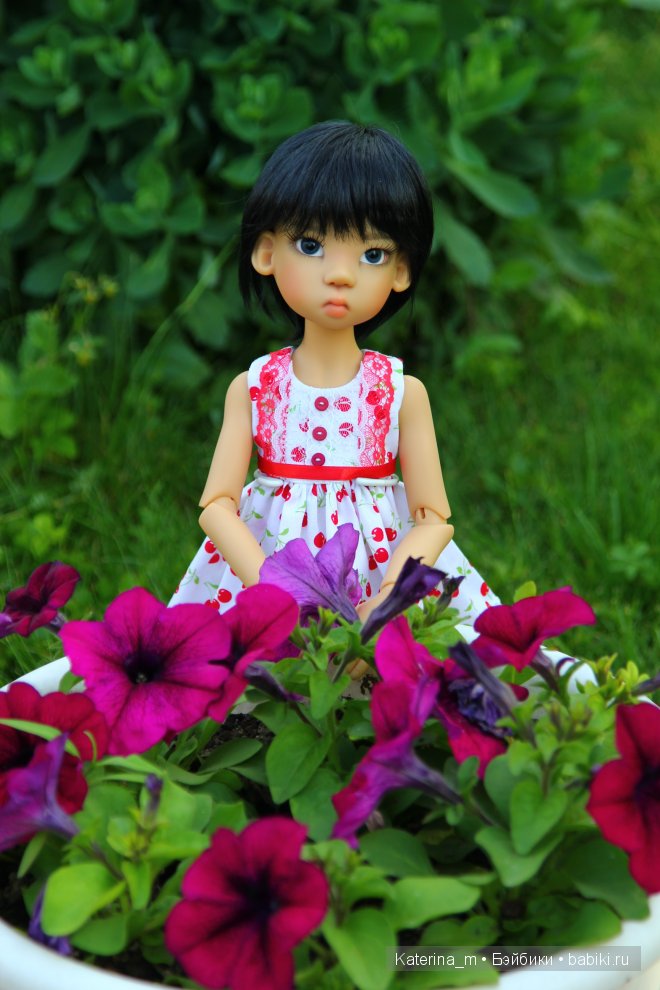 И кто сказал, что Микушки не любят фотографироваться? Kaye Wiggs, Miki