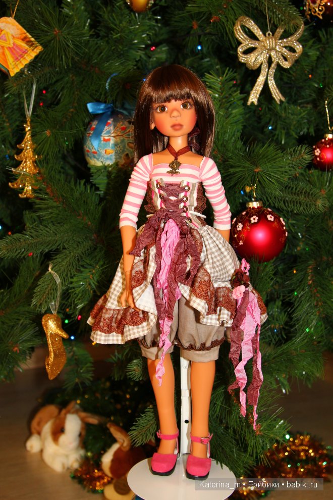 Поздравляем всех с наступающими праздниками! Мои девочки от Kaye Wiggs