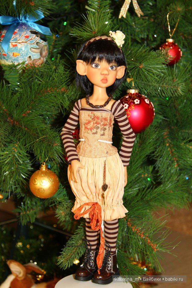 Поздравляем всех с наступающими праздниками! Мои девочки от Kaye Wiggs