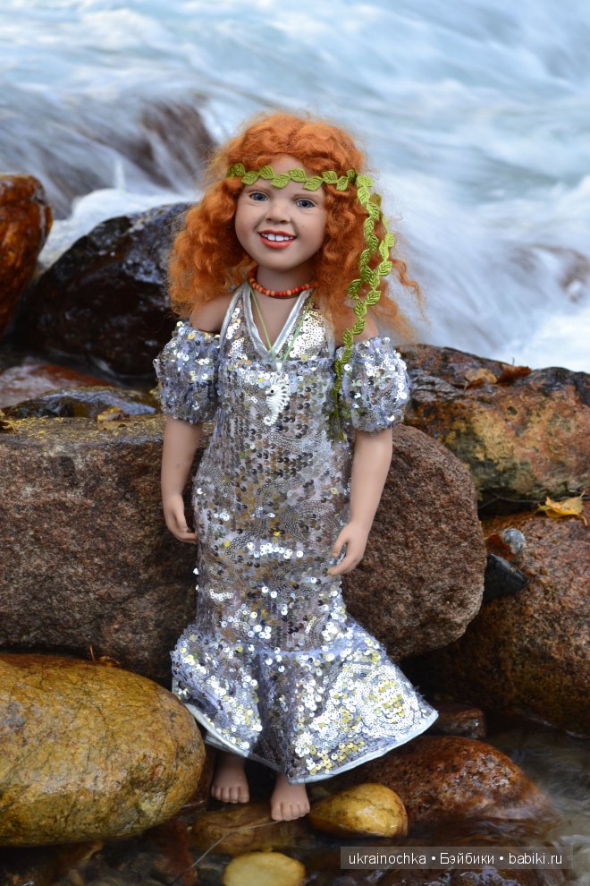 О чем улыбается Ундина, маленькая девочка от Zwergnase