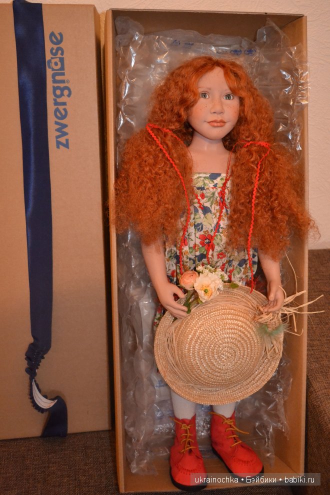 О чем улыбается Ундина, маленькая девочка от Zwergnase