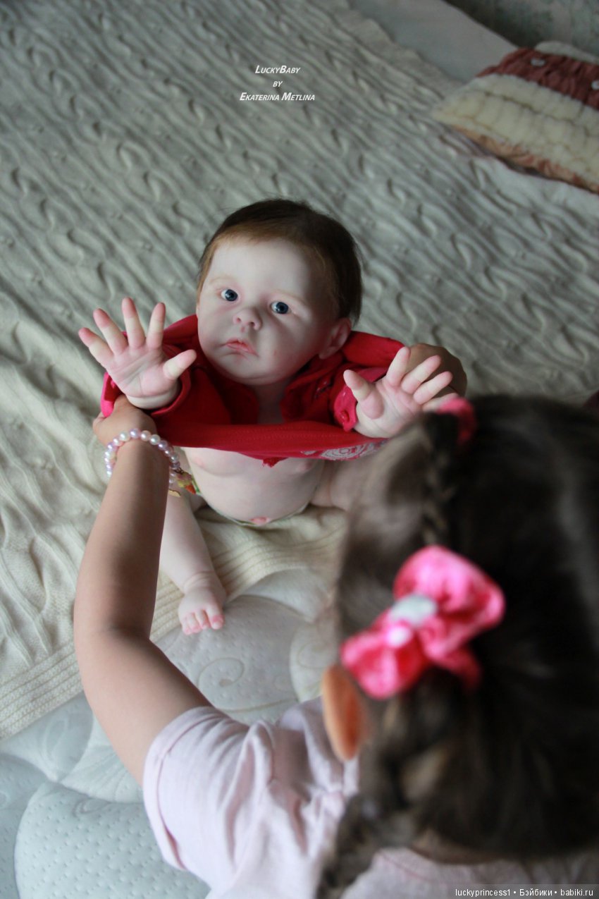 Лили-Марлен, девочка из одноименного молда скульптора Sylvia Manning