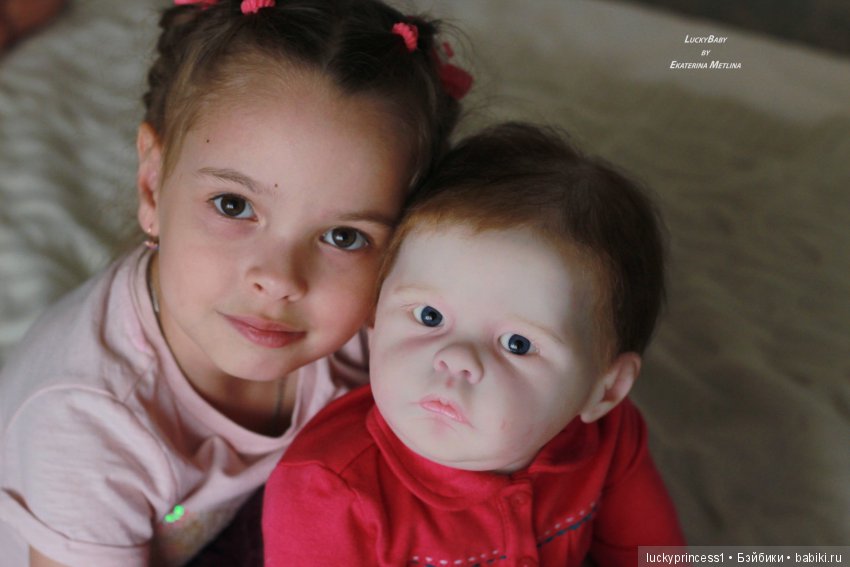 Лили-Марлен, девочка из одноименного молда скульптора Sylvia Manning