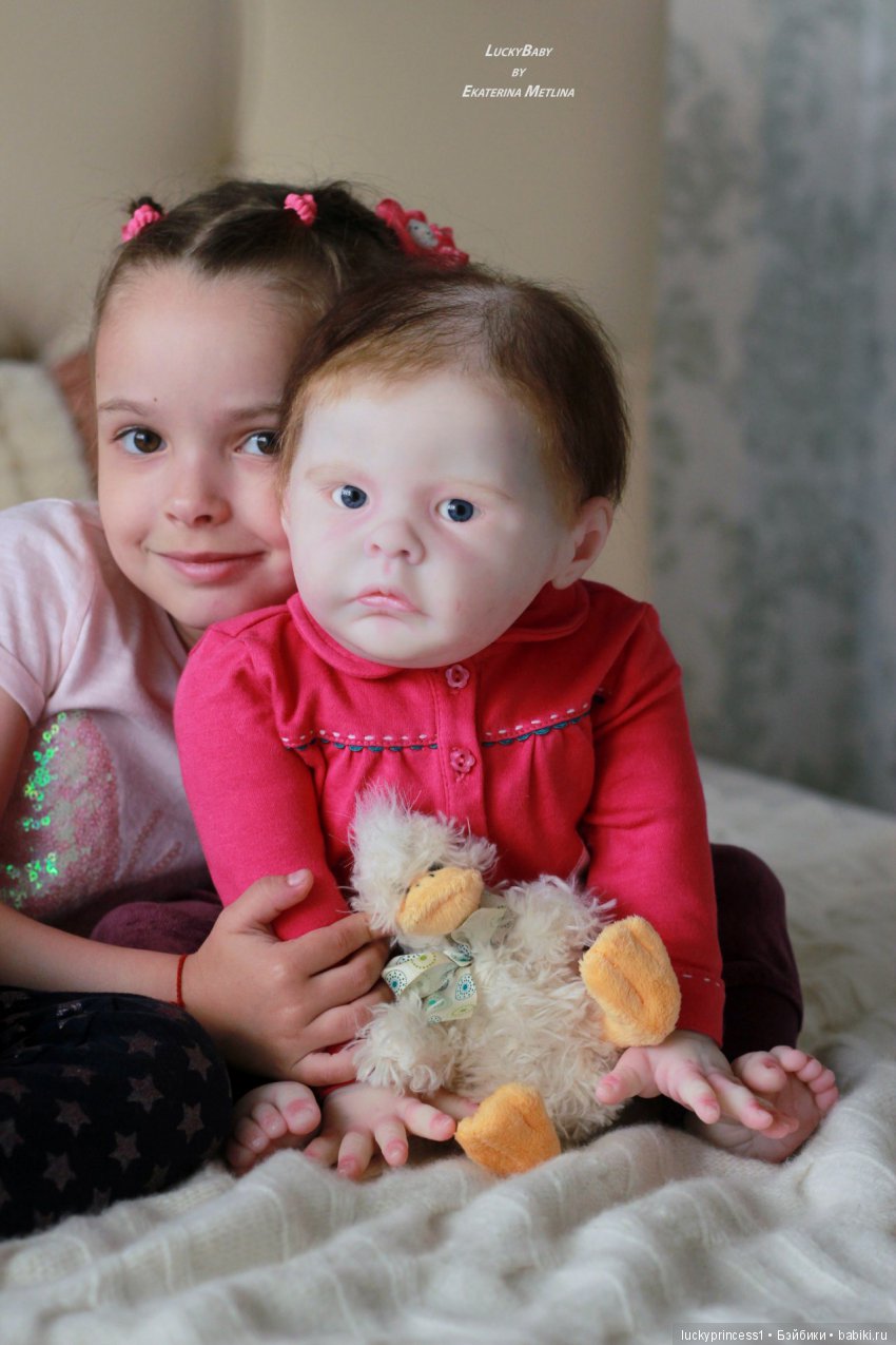 Лили-Марлен, девочка из одноименного молда скульптора Sylvia Manning