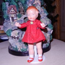 Фарфоровая куколка-малышка 14 см