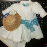 Платье, шляпка и юбка для маленькой куклы