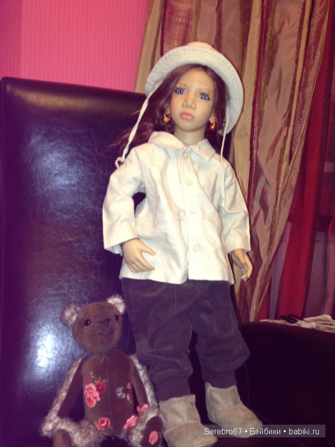 немного переоделись