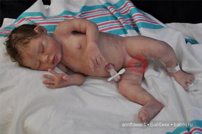 Почти живой силиконовый ребенок (фото 6)