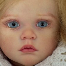 Златовласая Маттия