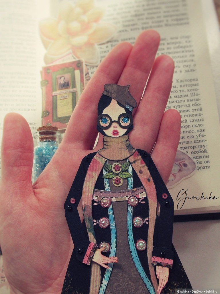 Девушки читают — Авторские куклы из дерева (фото 3)