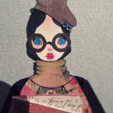 Девушки читают