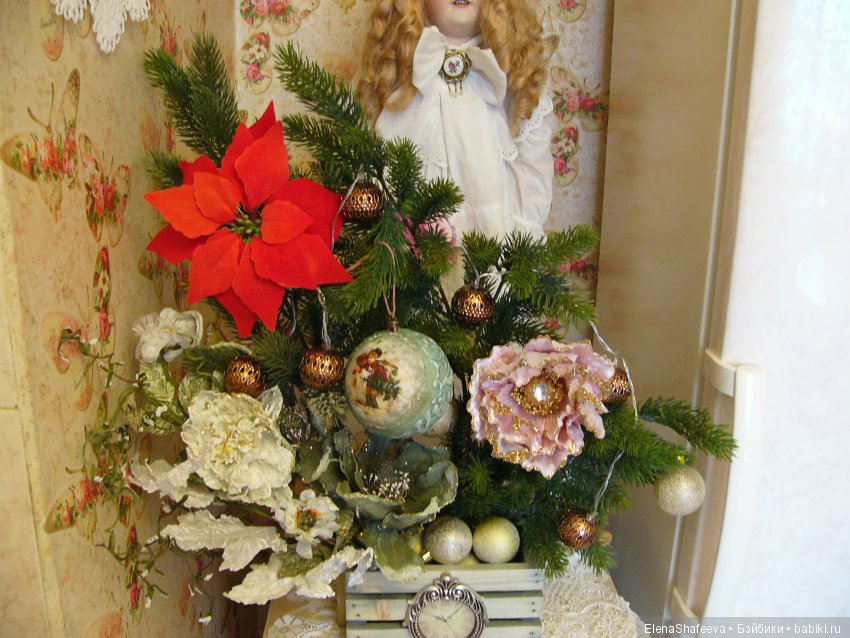 Две новогодние композиции... Найдите разницу (фото 10)