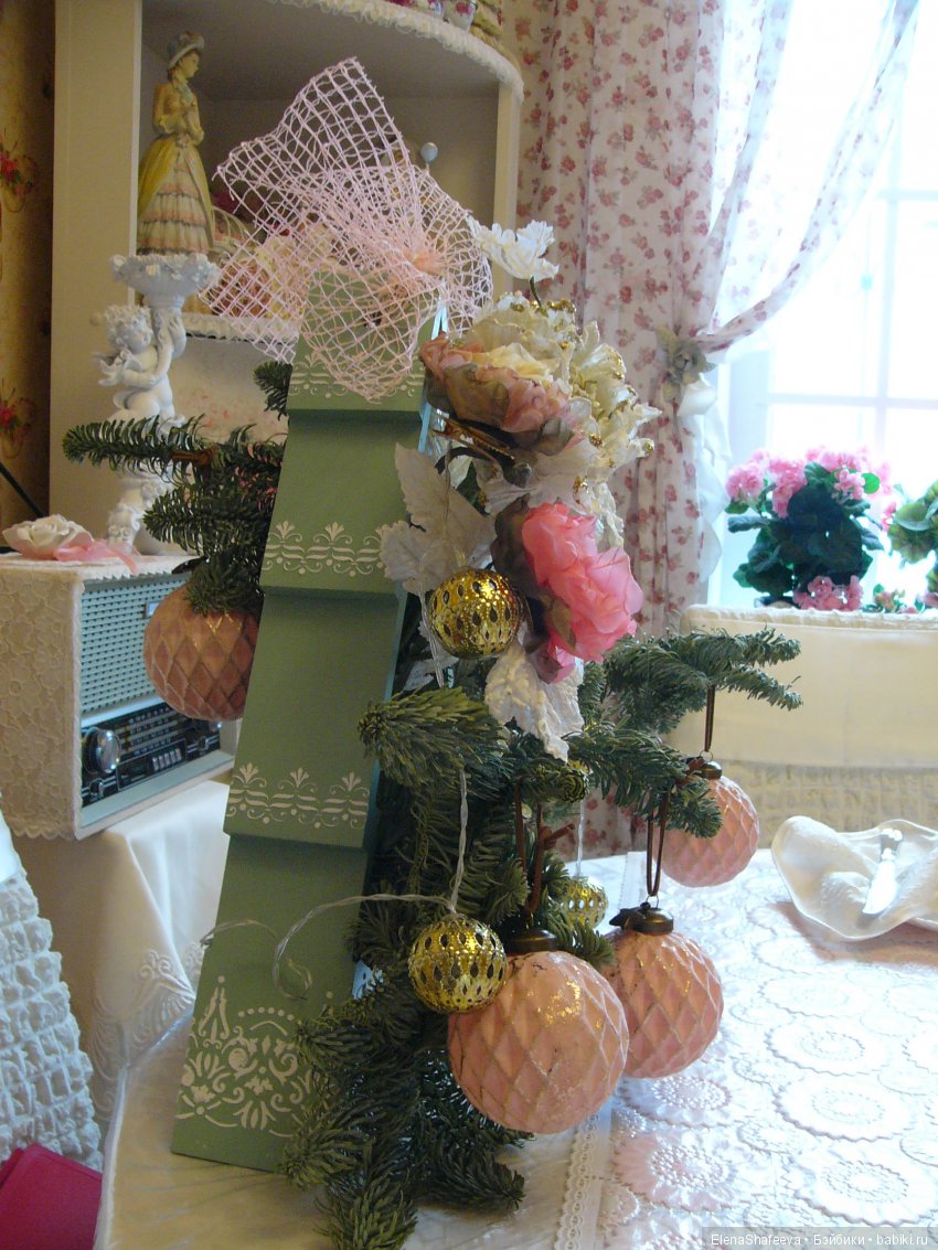 Две новогодние композиции... Найдите разницу (фото 2)